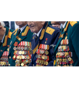 TO RENT/ MILITARY MEDALS